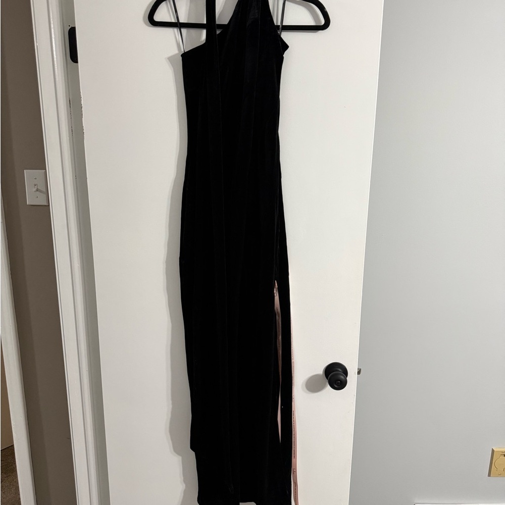Lulu's Chic Black One-Shoulder Gown - Picture 6 of 6